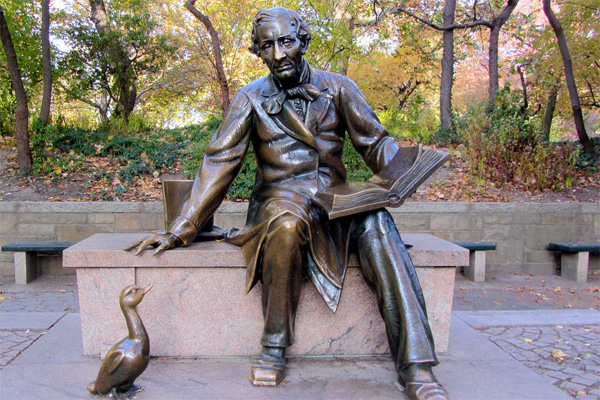 Hans Christian andersen sculpture