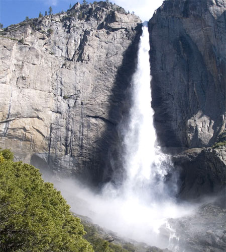 Yosemite - Upper Yosemite Fall Yosemite - Upper Yosemite Fall